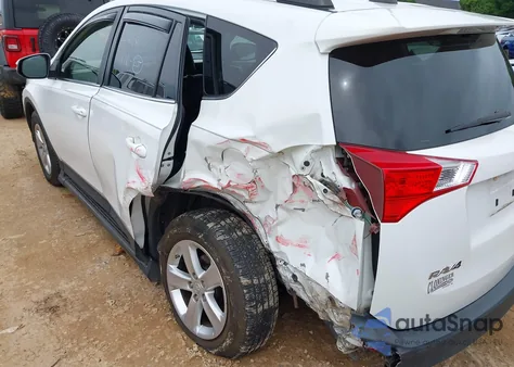 2014 Toyota Rav4 Xle z USA, uszkodzony, nr VIN JTMRFREVXED091583